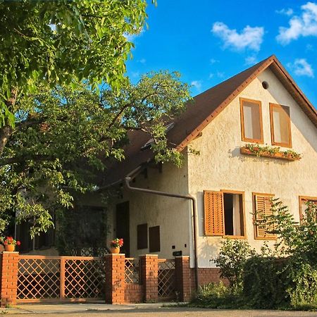 Foki Apartman Sopron Eksteriør bilde