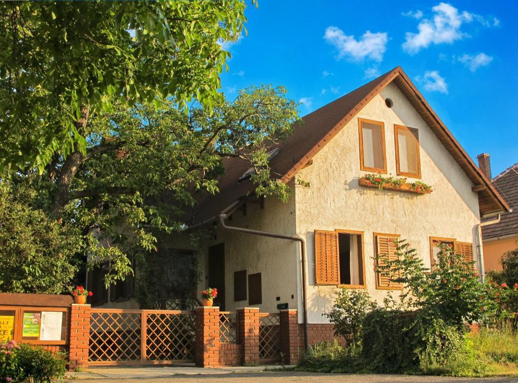 Foki Apartman Sopron Eksteriør bilde